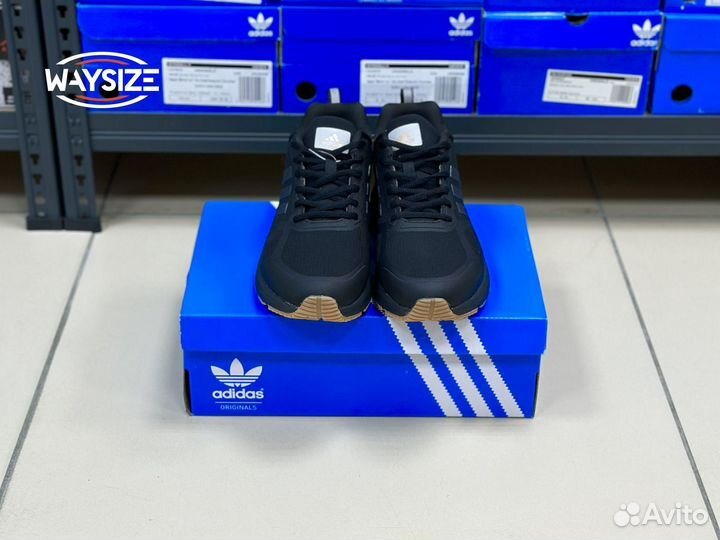 Кроссовки Adidas непромокаемые