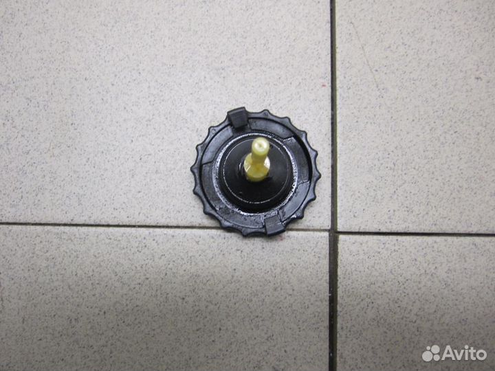 Крышка бачка гидроусилителя Lexus LS 430 UCF30