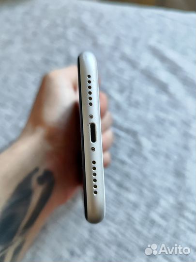 iPhone Xr, 128 ГБ