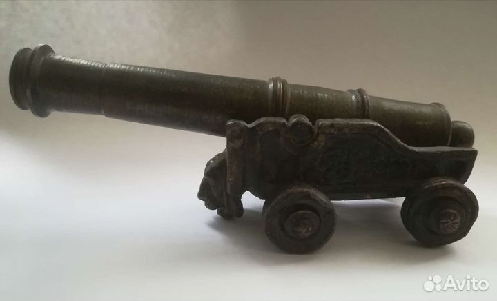 Пушка корабельная 1698 г. Литьё. Макет