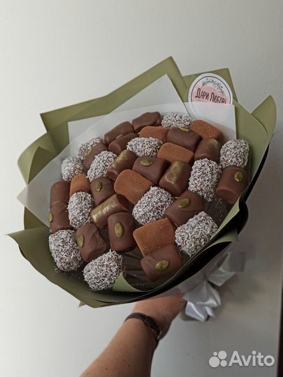 Вкусный молочный шоколад и воздушное маршмэллоу