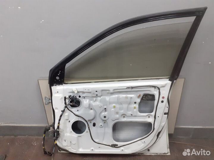 Дверь передняя правая Toyota Gaia ACM10 1azfse