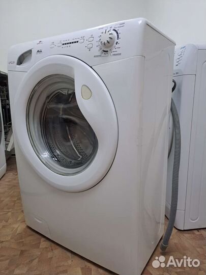 Стиральная машина. глубина 33 см