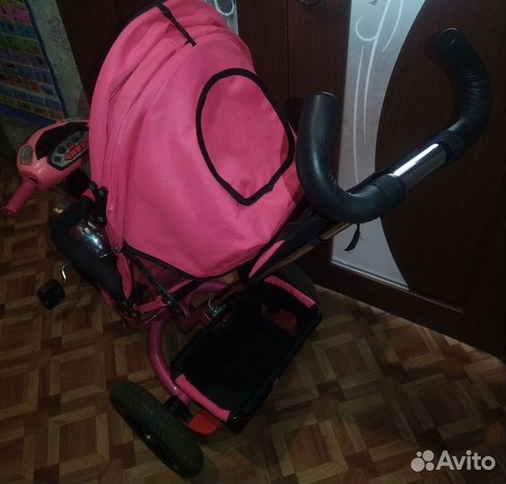 Велосипед для малышей трёхколёсный с ручкой