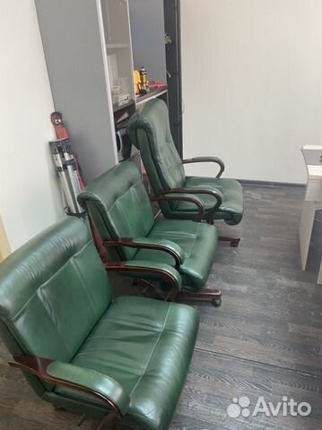 Кожаные кресла офисные объявление продам