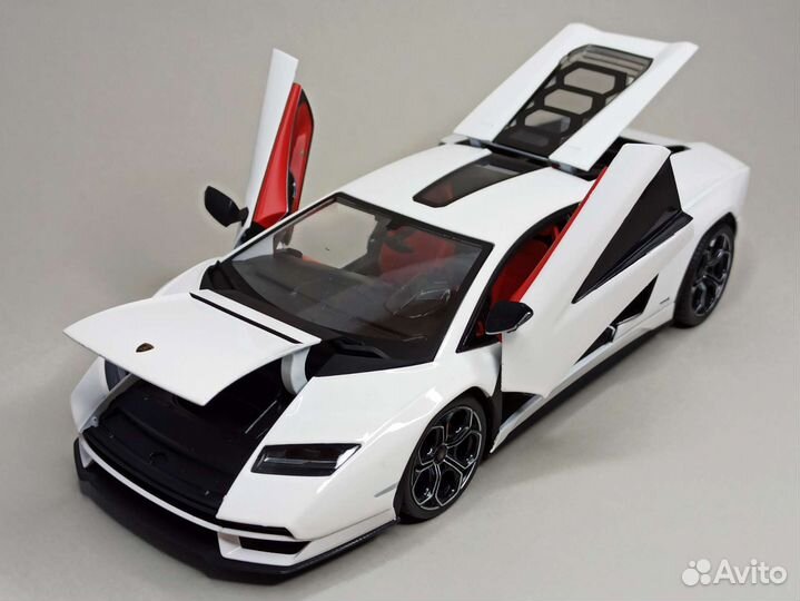 Lamborghini Countach LPI 800-4 2021 Maisto 1:18