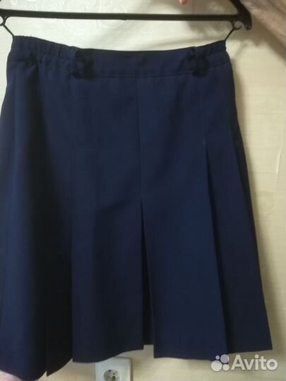 Пиджак и юбка для школы фабрики Стврт