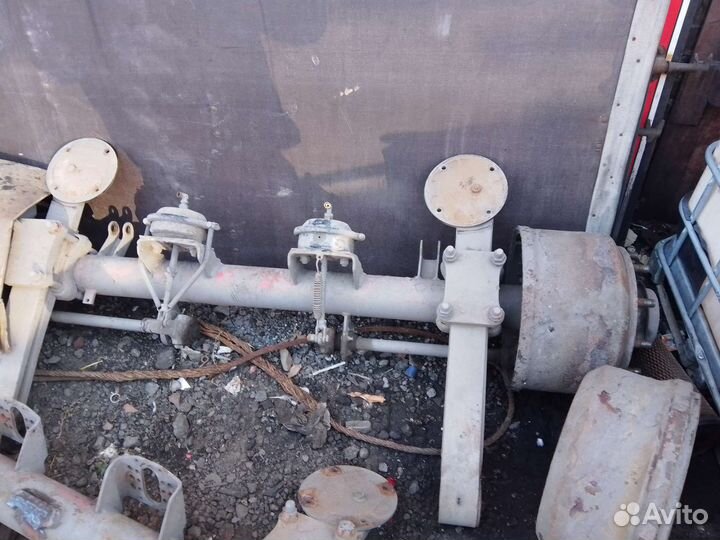 Продам полурессоры на оси саф мост в зборе