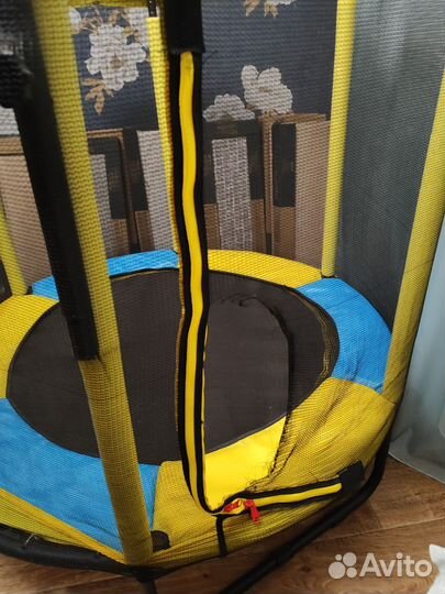 Детский батут с сеткой