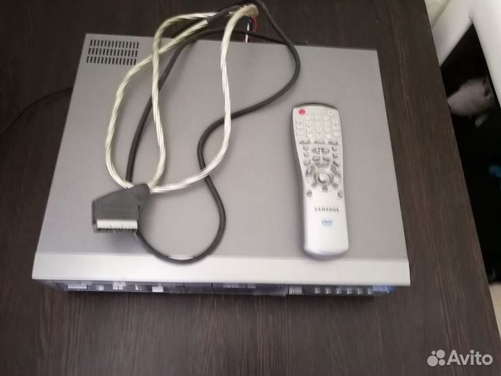 Видеомагнитофон