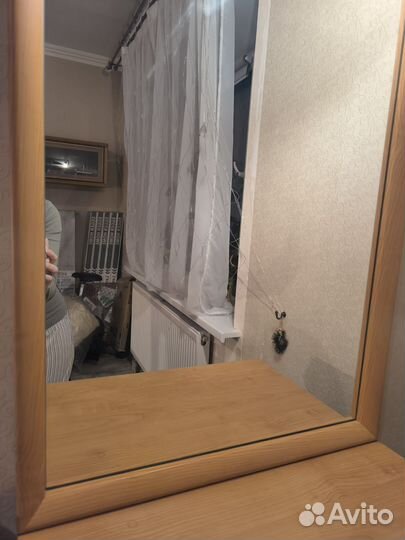 Зеркало настенное бу 100*60см