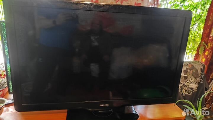 ЖК телевизор 42 дюйма не включается