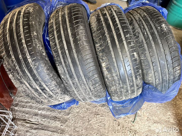 Michelin Latitude Sport 235/65 R17