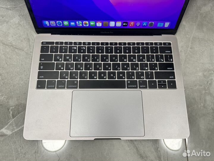 Apple MacBook Pro 13 2017 8/256gb