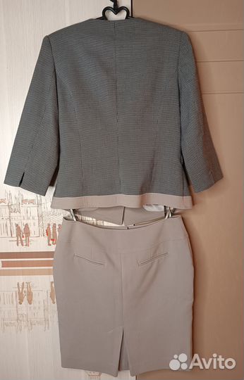 Костюм женский классический, блузка 44 размер