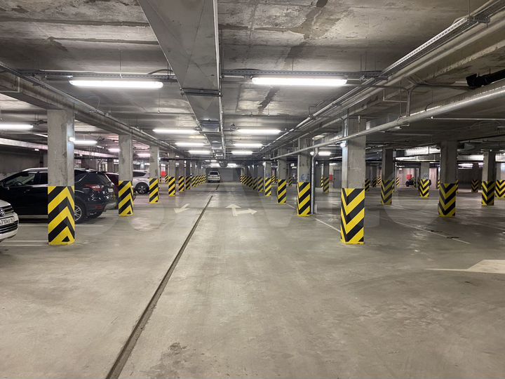 Машиноместо, 13 м²