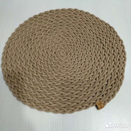 Сервировочных салфетки и подставки под кружки