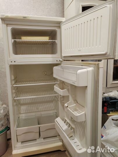 Холодильник бу stinol