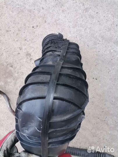 Mercedes w211 2.2 патрубок воздушного фильтра