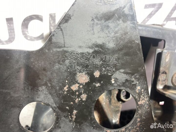 Кронштейн бачка гура