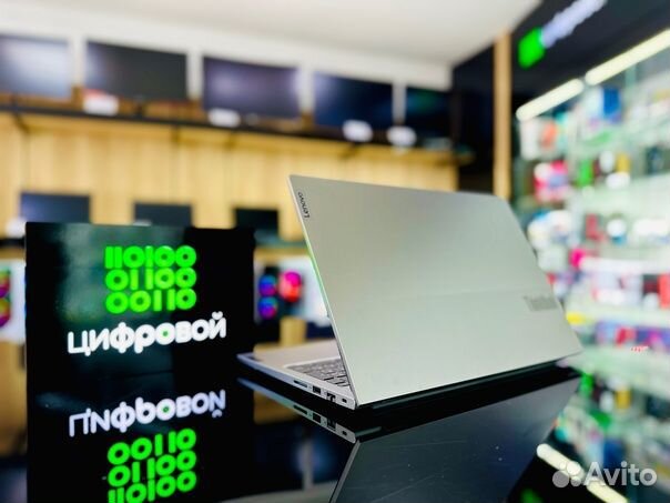 Мощный ноутбук Lenovo i3-1115G4/DDR4-8/SSD-256
