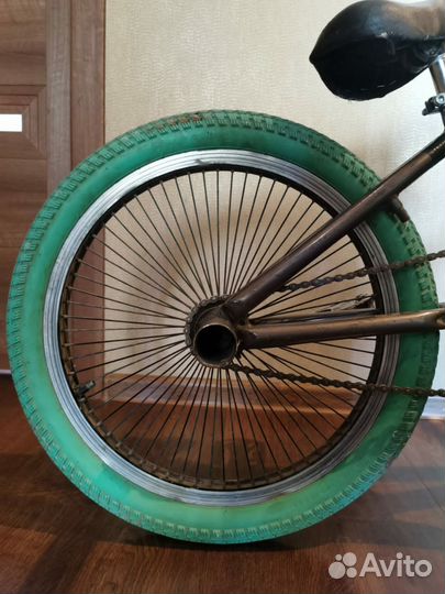 Трюковой велосипед BMX