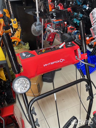 Снегоуборщик бензиновый интерскол смб-61/7эф