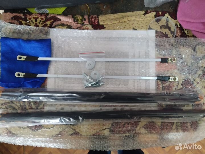 Газовые упоры капота Mazda 5