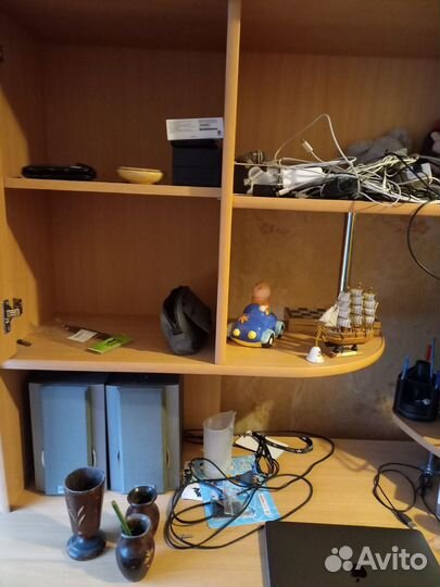 Компьютерный стол (уголок школьника) б/у