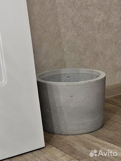 Бетонное кашпо loft