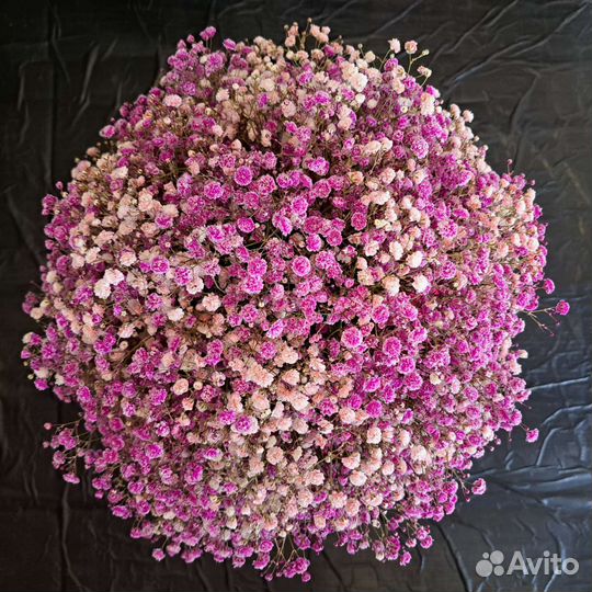 Коробка гигант с радужной гипсофилой