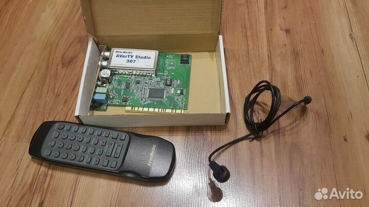 TV-тюнер avertv Studio Model 307 AVerMedia