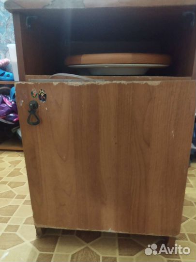 Тумба прикроватная