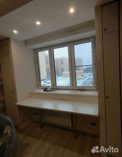 Рабочая зона у окна