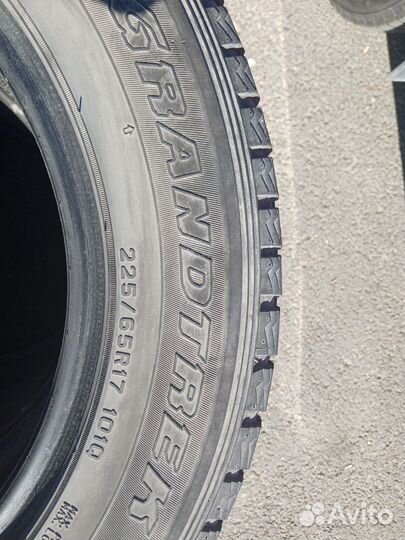 Dunlop Grandtrek SJ6 225/65 R17