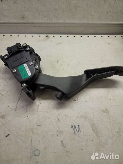 Педаль газа акселератора VW Transporter T5 GT