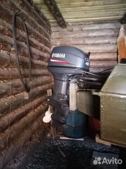 Лодка с мотором