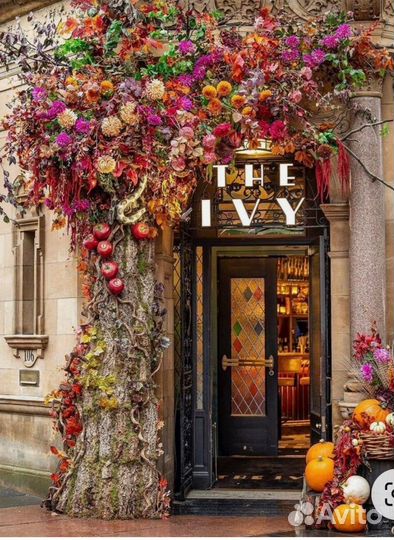 Осенний декор витрин и входов помещений