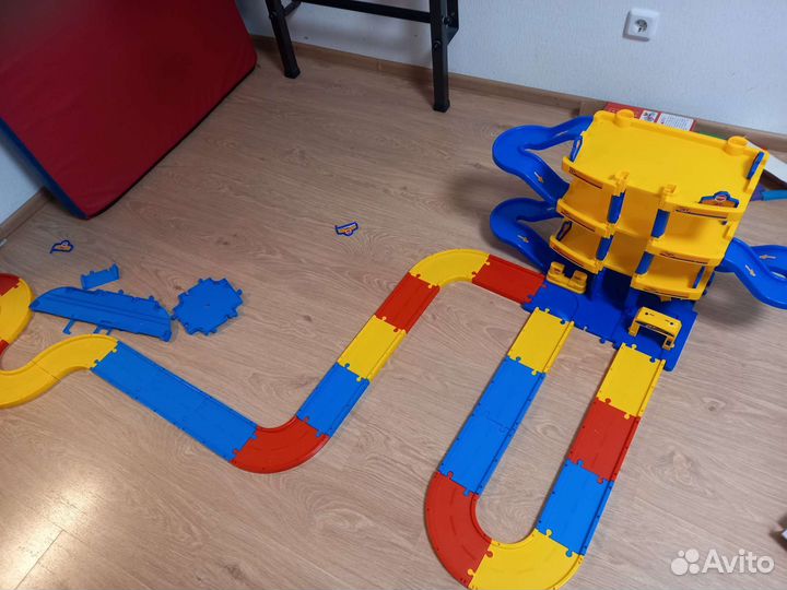 Трек парковка + дорога