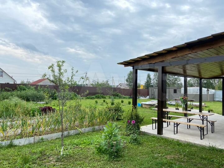 Дом 221 м² на участке 12,7 сот.