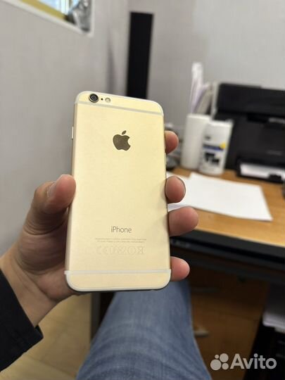 Телефон iPhone 6