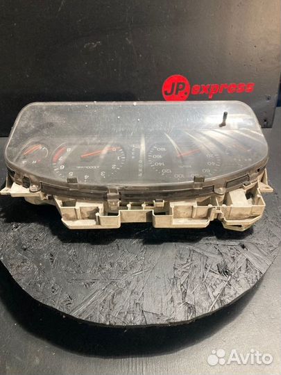 Панель приборов Mitsubishi Galant 8