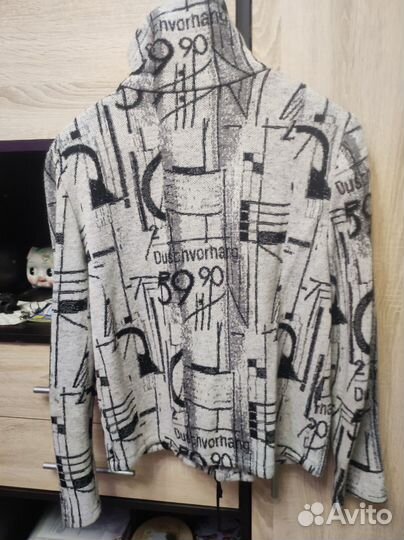 Женский пиджак на молнии