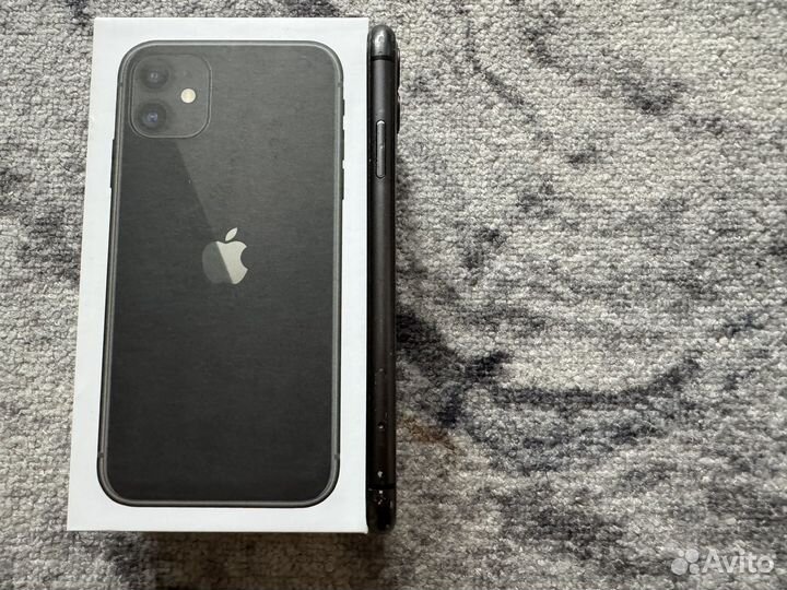 iPhone 11, 64 ГБ