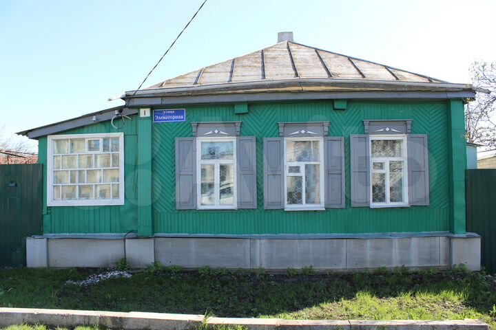 Дом 61 м² на участке 11 сот.