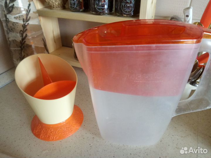 Кувшин гейзер и подставка