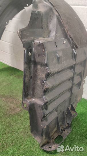 Подкрылок передний левый Citroen C-Crosser 2007