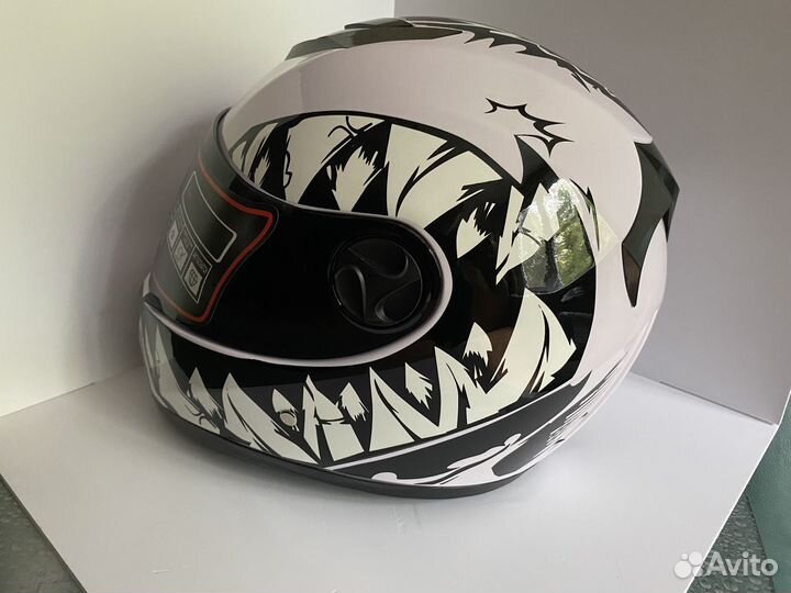 Мотошлем закрытый интеграл с очками