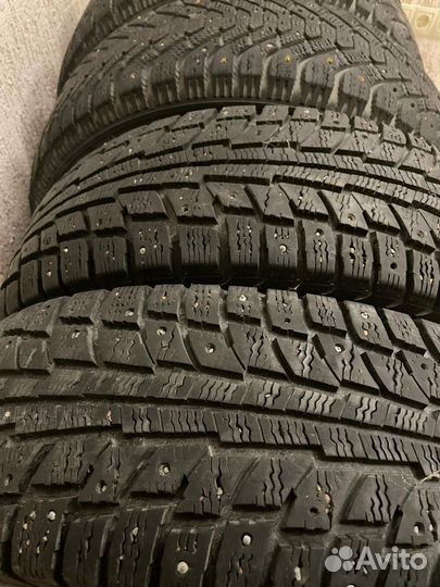 Goodyear UltraGrip 500 225/65 R17