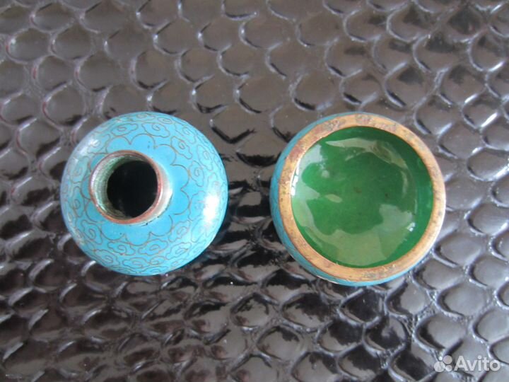 Китайские солонка и перечница